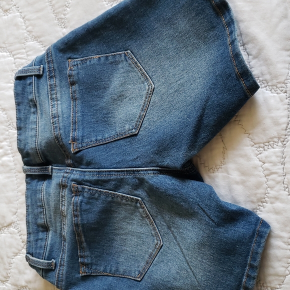 Short - Picture 2 of 2